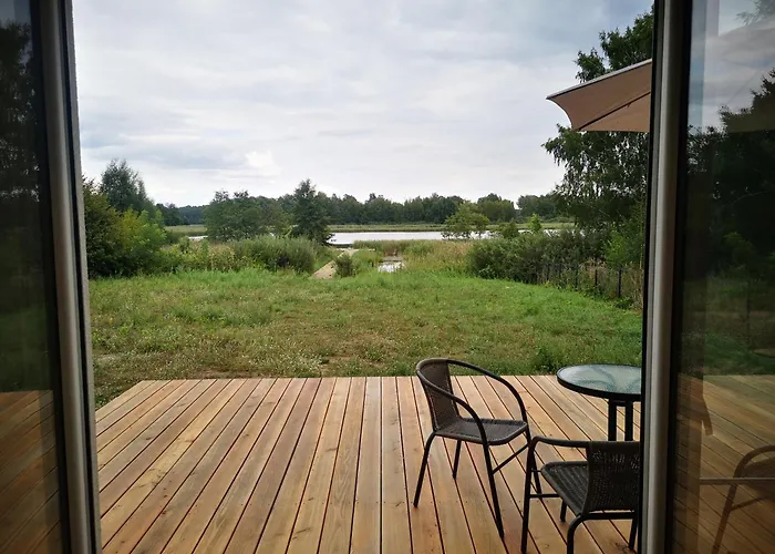 Dom Nad Jeziorem Z Prywatnym Pomostem I Linia Brzegowa